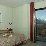 Hotel Les Saisons 3*