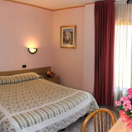 Hotel Les Saisons 3*